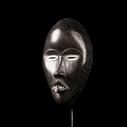 dan-deangle-mask Dan Deangle mask