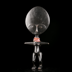 ashanti-akua-ba-doll Ashanti Akua'ba doll